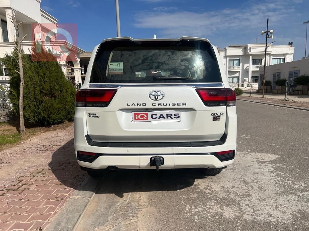 تويوتا لاندكروزر